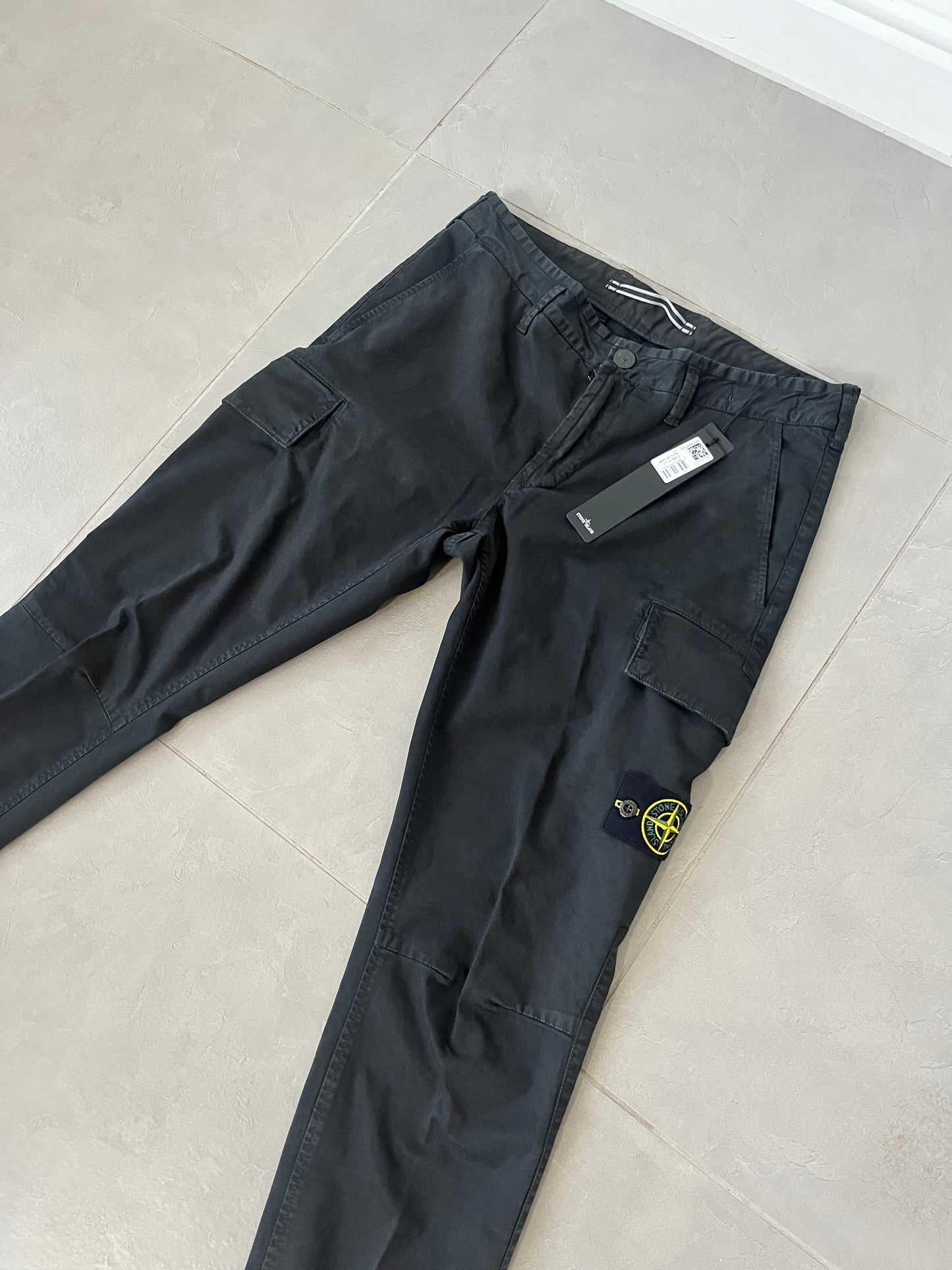 Stone Island Cargo Trousers Organic Cotton ‘Old Treatment’ (Black)