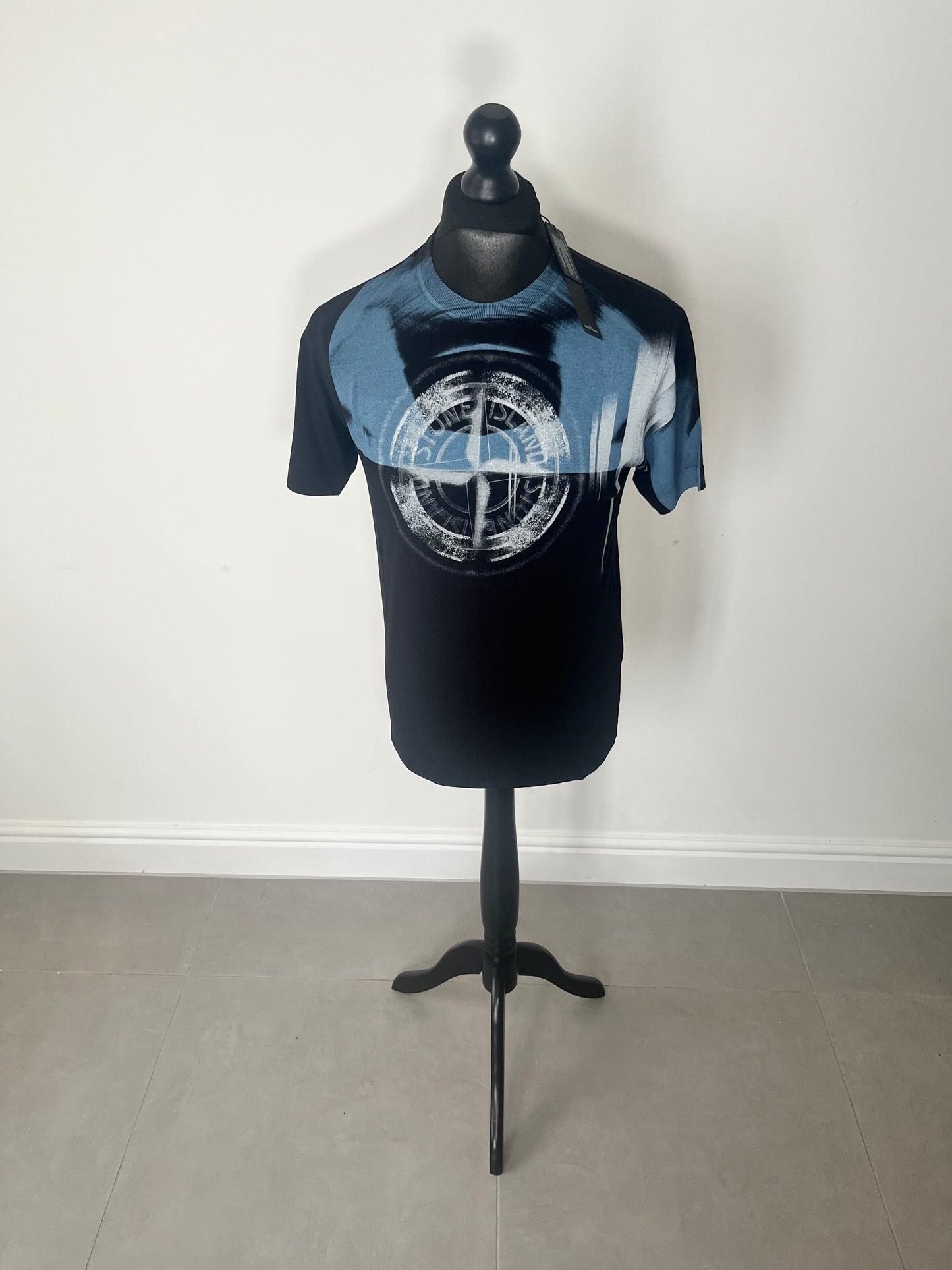 Stone Island Graphic Compass Logo T-Shirt (Black)