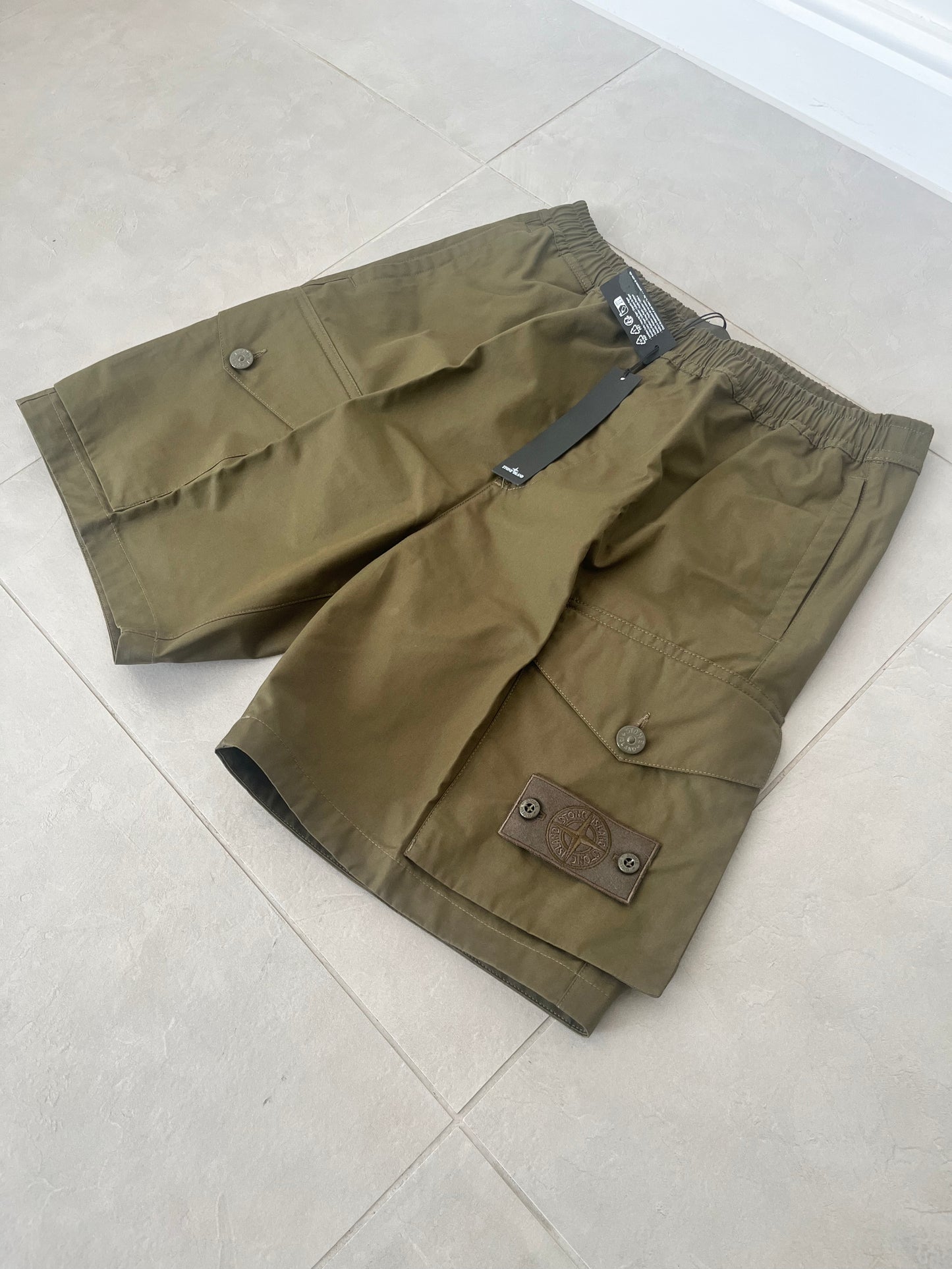 Stone Island Ghost O-Ventile Ghost Shorts (Khaki)