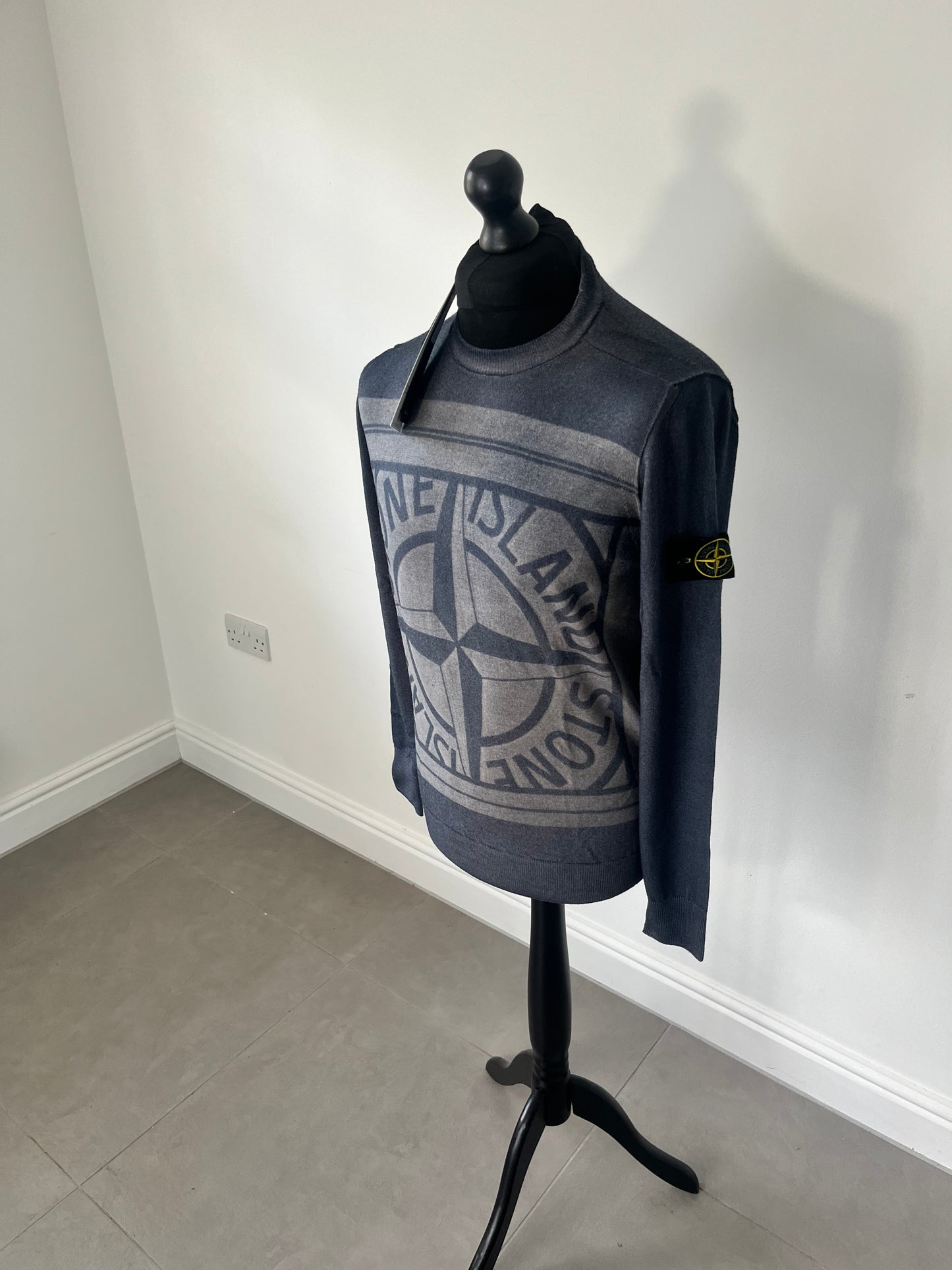 Stone Island Pure Wool Fast Dye + Handmade Airbrush + Laser Print (Navy)
