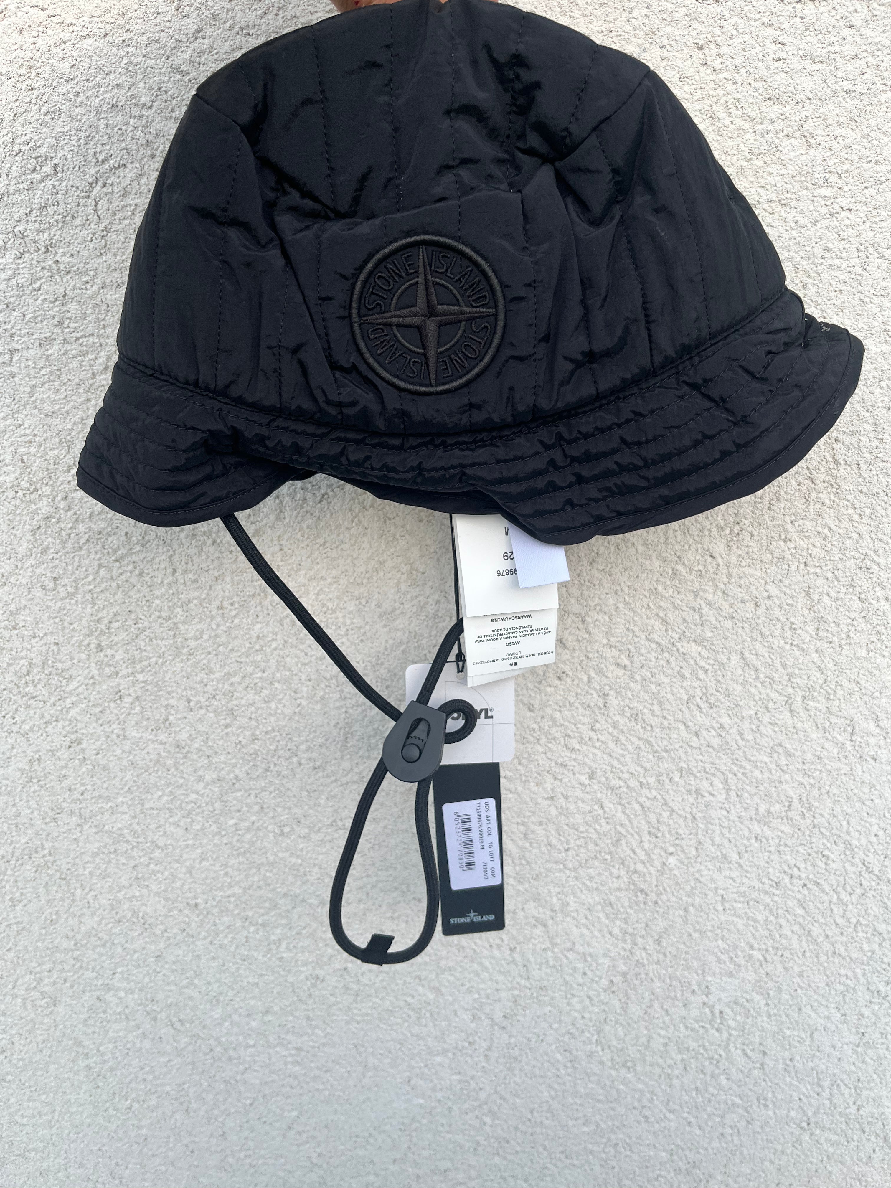 Stone island black bucket hat sales