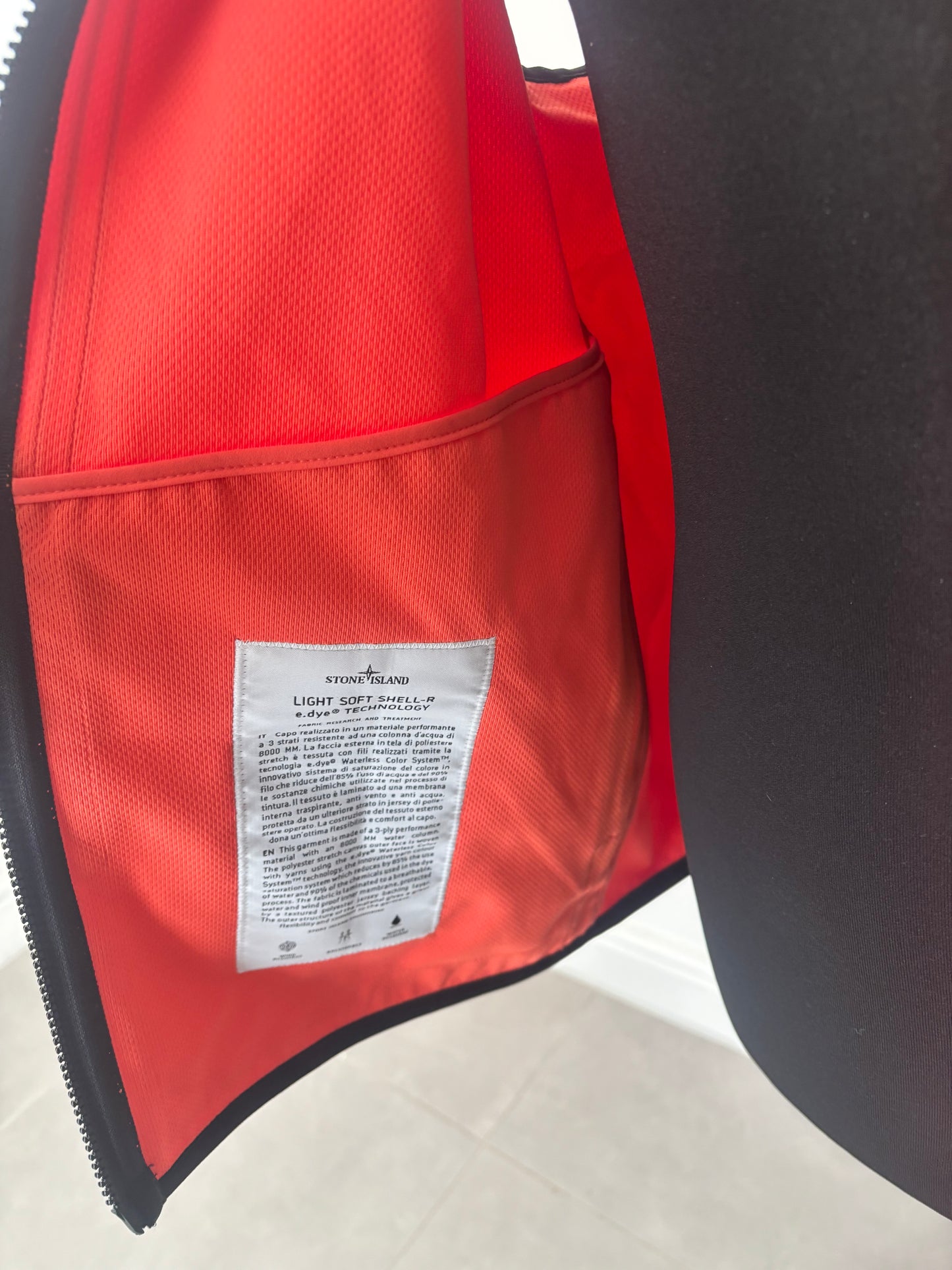 Stone Island Soft Shell-R Vest (Orange)