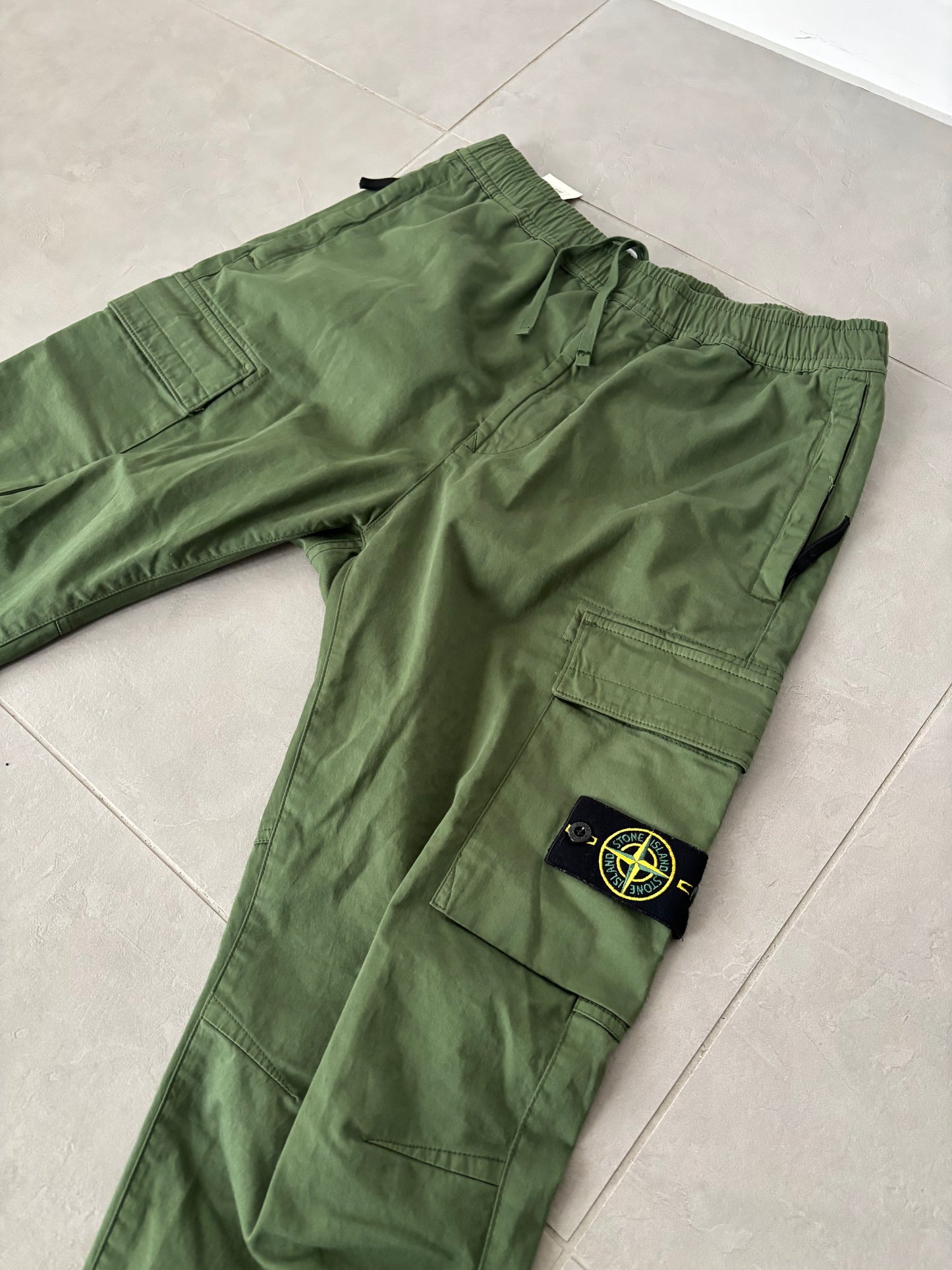 Stone Island Sateen Cargo Pants (Olive)