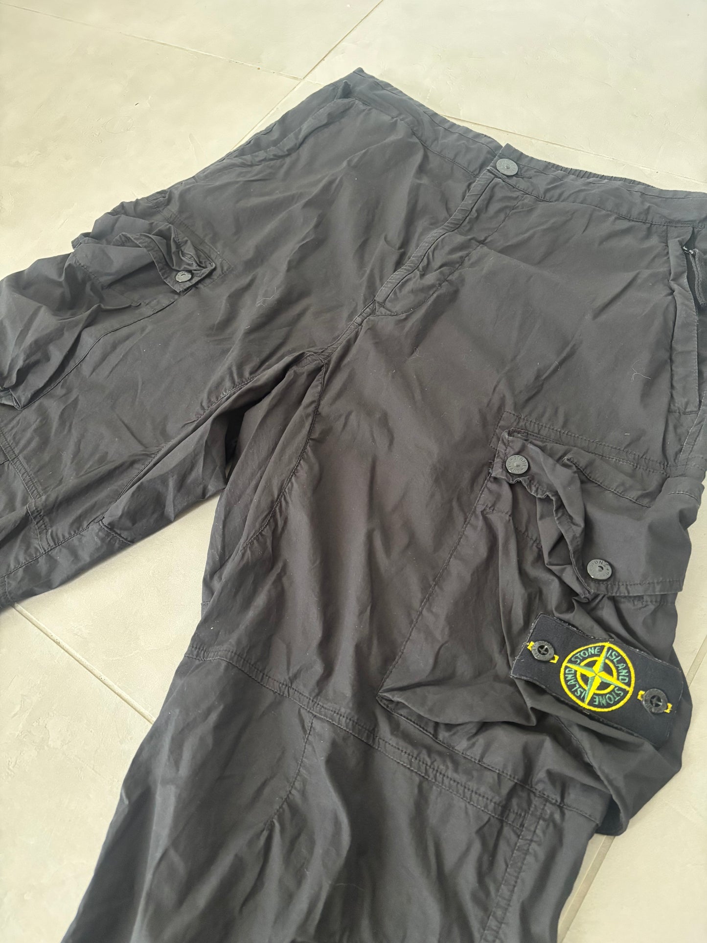 Stone Island Garbardine Cargo Pants (Black)