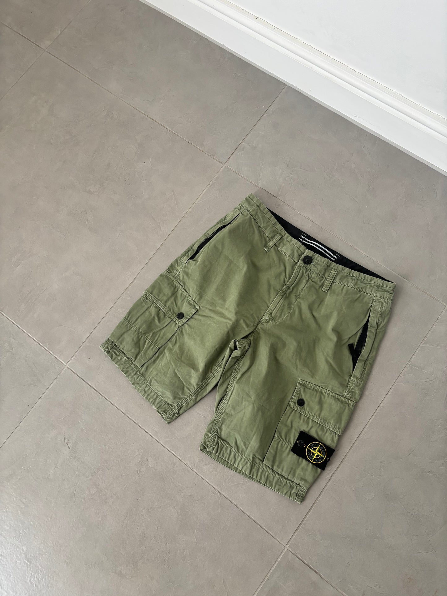 Stone Island Bermuda Cotton Cargo Shorts (Sage)