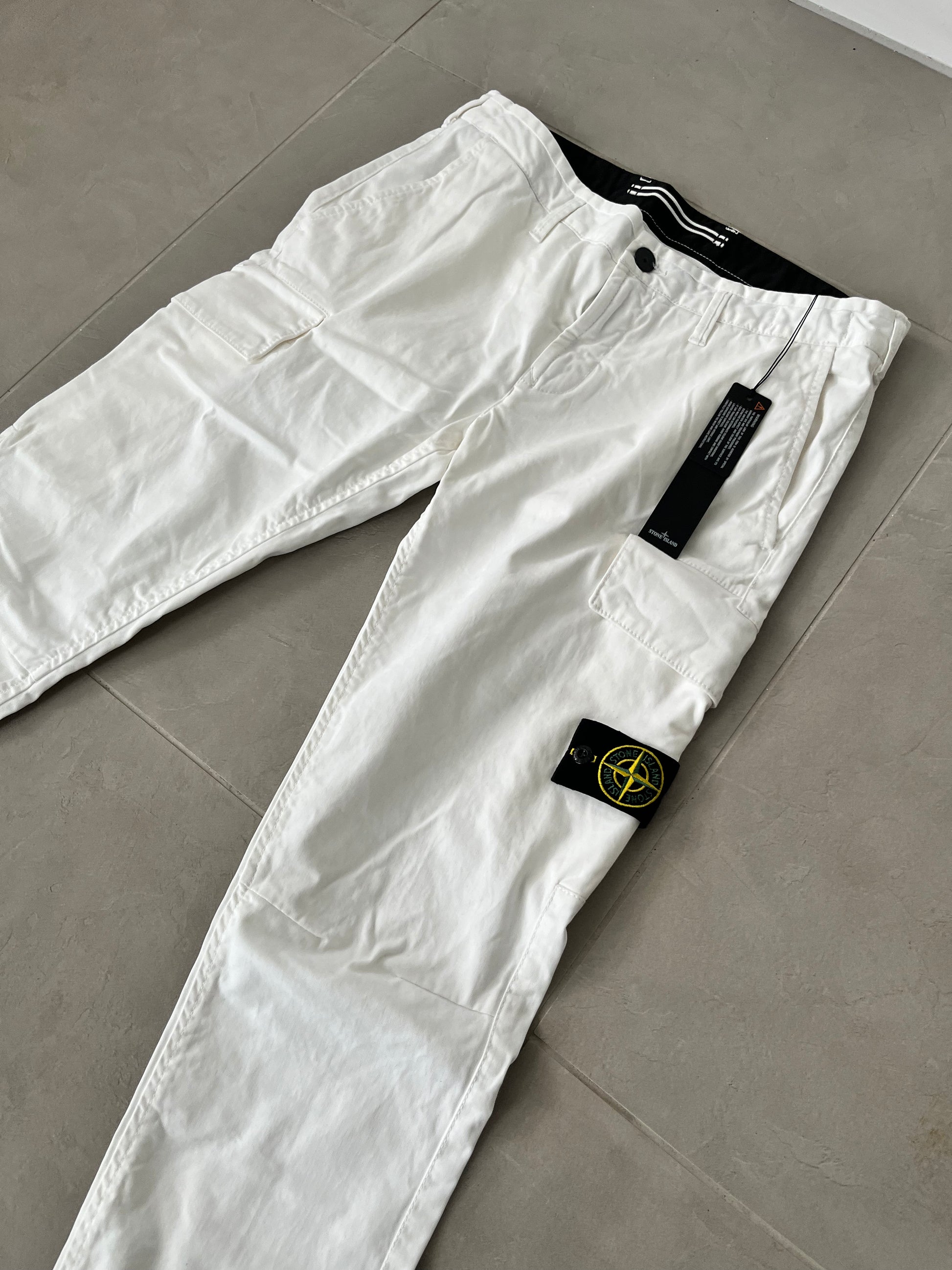 Stone island deals white cargo pants