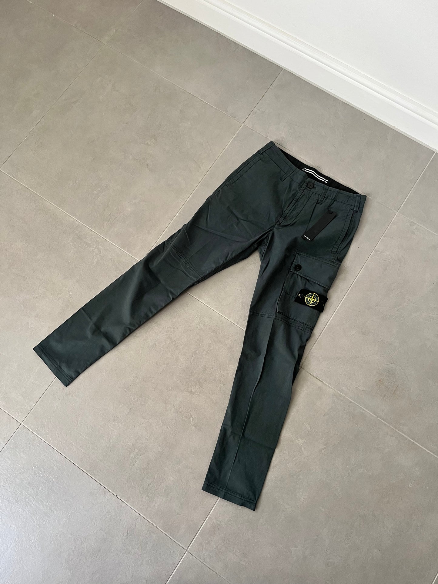 Stone Island Single Pocket Gabardine Cargo Pants (Petroleum)