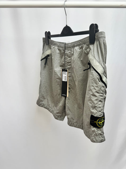 Stone Island Nylon Metal In Econyl Shorts (Pearl Grey)