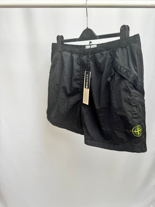 Stone Island Nylon Metal In Econyl Shorts (Black)