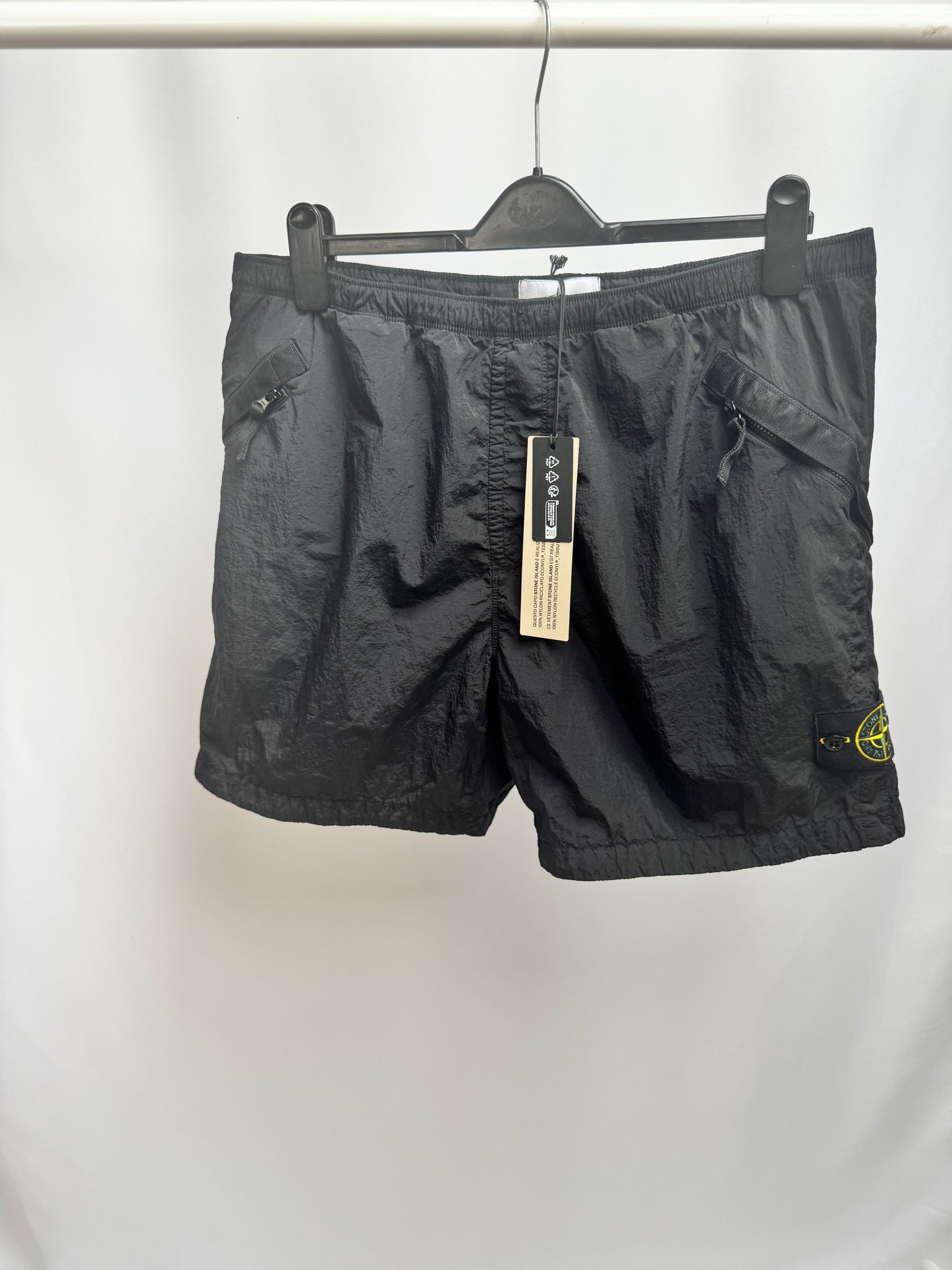 Stone Island Nylon Metal In Econyl Shorts (Black)
