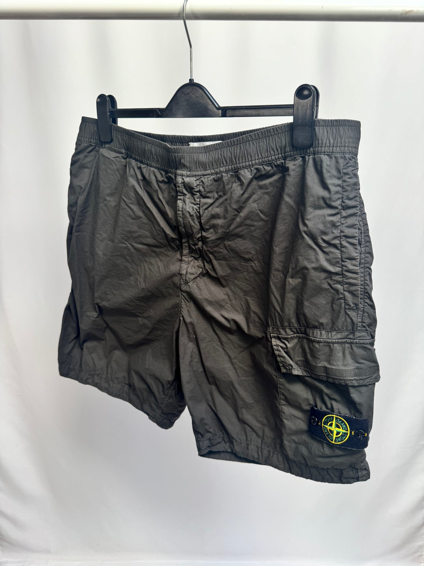 Stone Island Bermuda Comfort Shorts (Charcoal)
