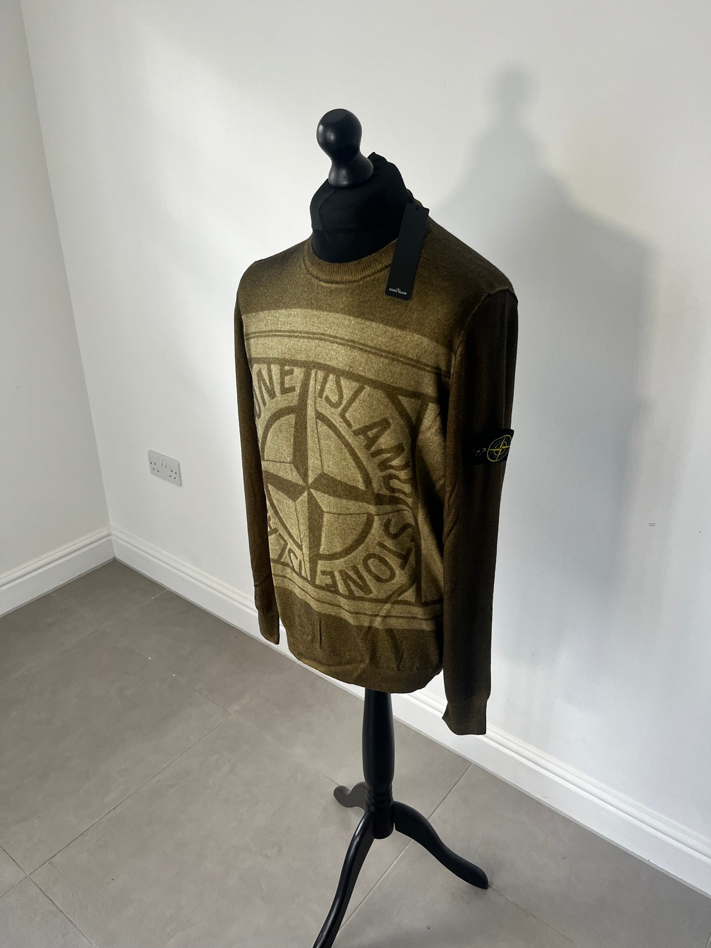 Stone Island Pure Wool Fast Dye + Handmade Airbrush + Laser Print (Green)