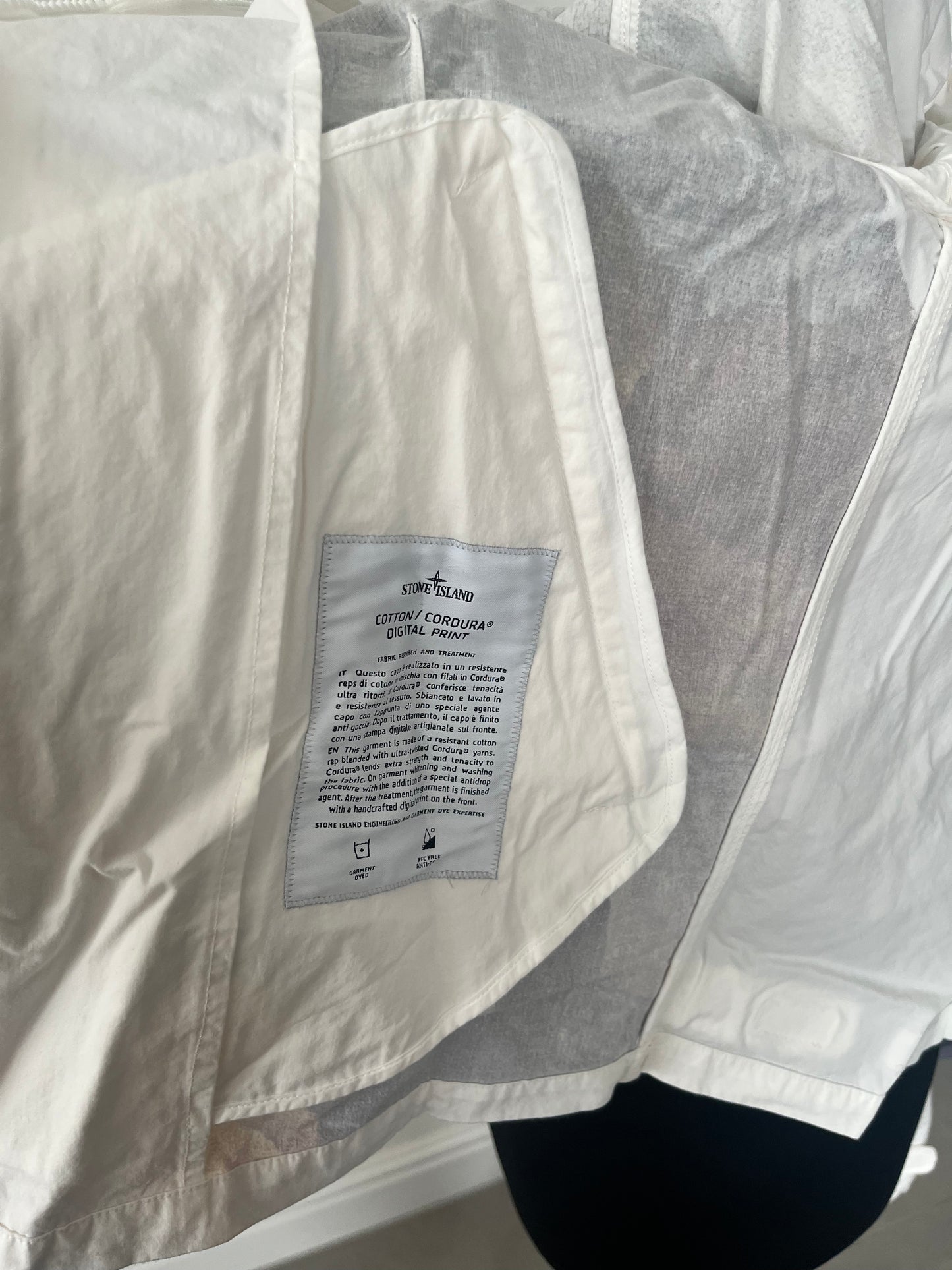 Stone Island Cotton/Cordura Mona Lisa X Supreme (White)