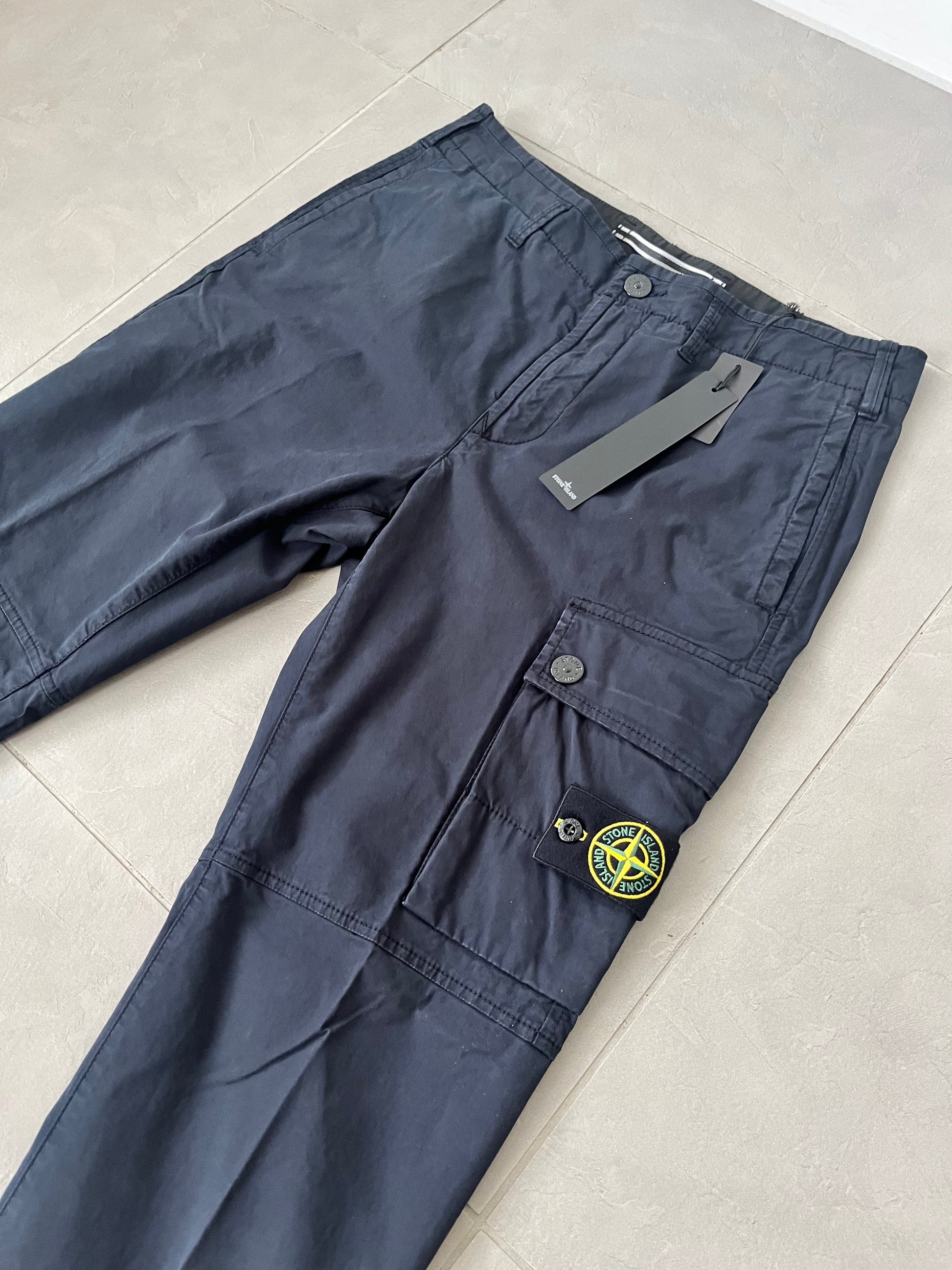 Stone island best sale navy cargo pants