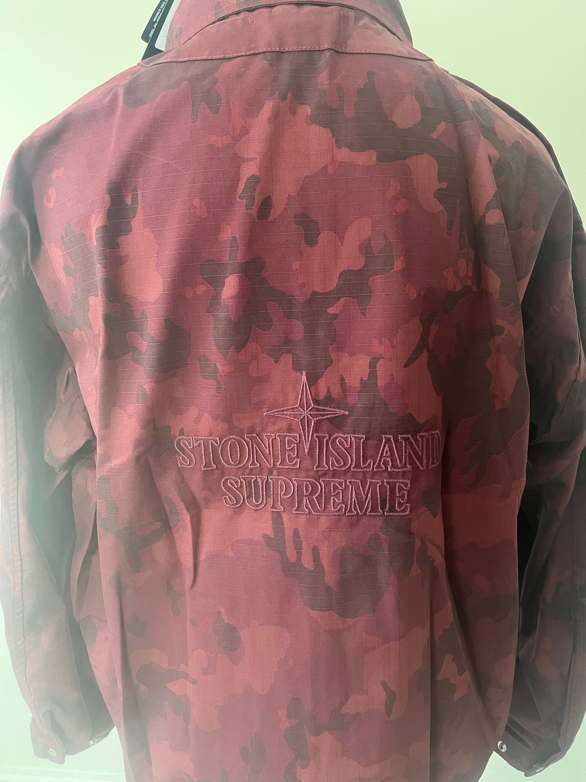 Supreme stone island camo 2025 jacket