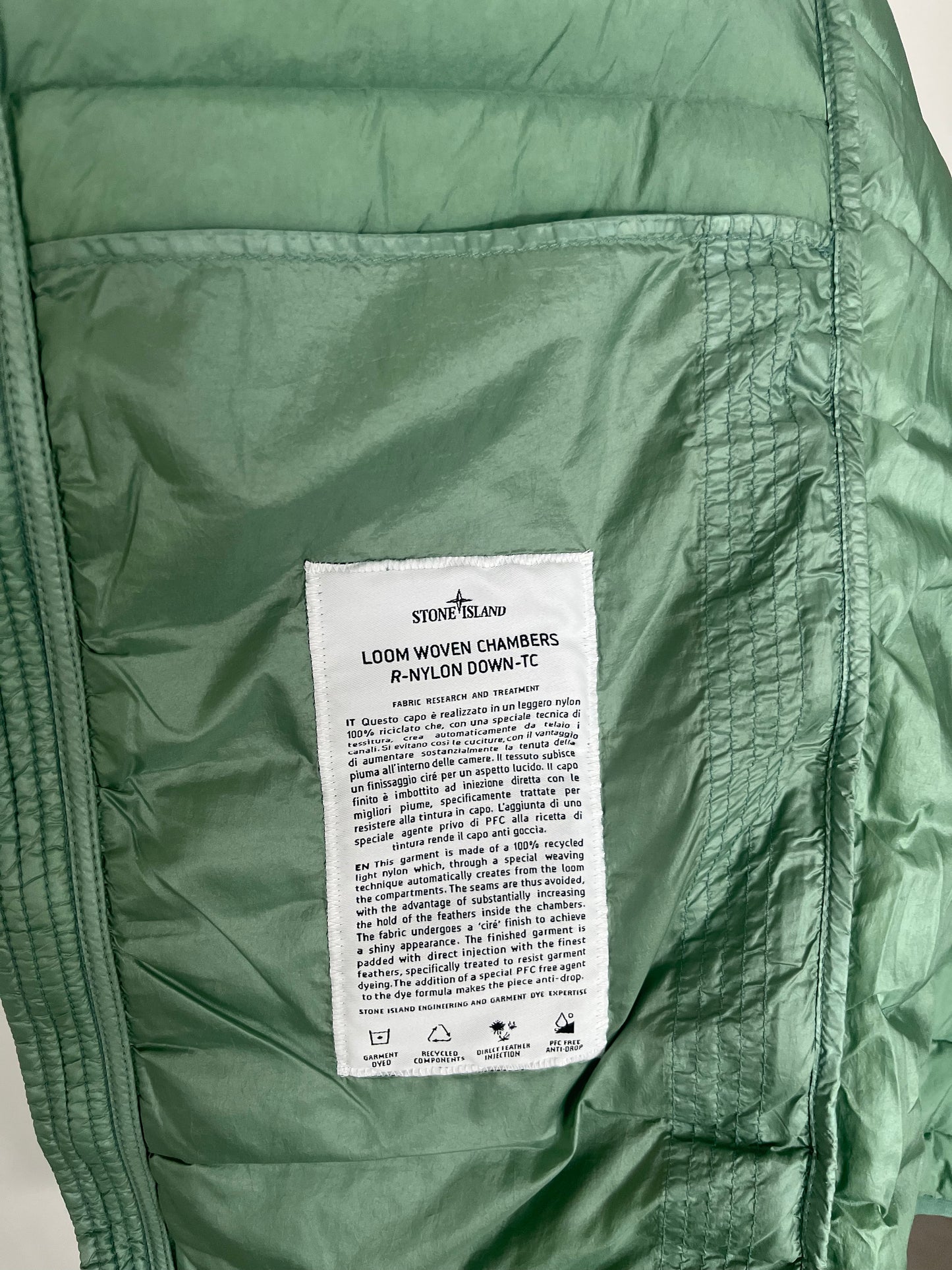 Stone Island Loom Woven Chambers R-Nylon Down-TC (Sage)